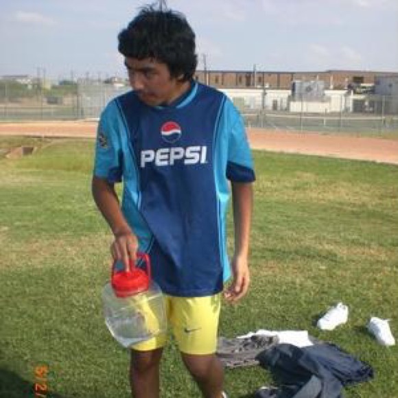 Meet your Posher, Willy - Picture 1 of 1